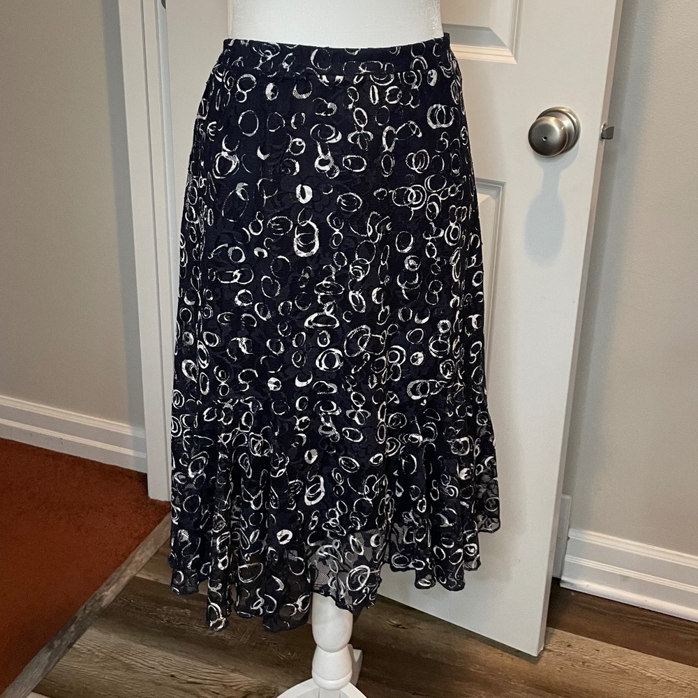 Christopher & Banks Feminine Black and White Skirt with Overlay - PL - NWOT!